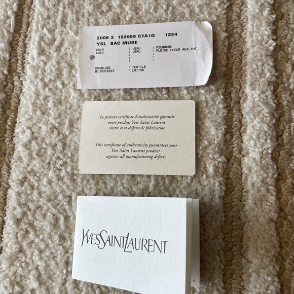 Yves Saint Laurent cowhide and leather handbag - Picture 5 of 5